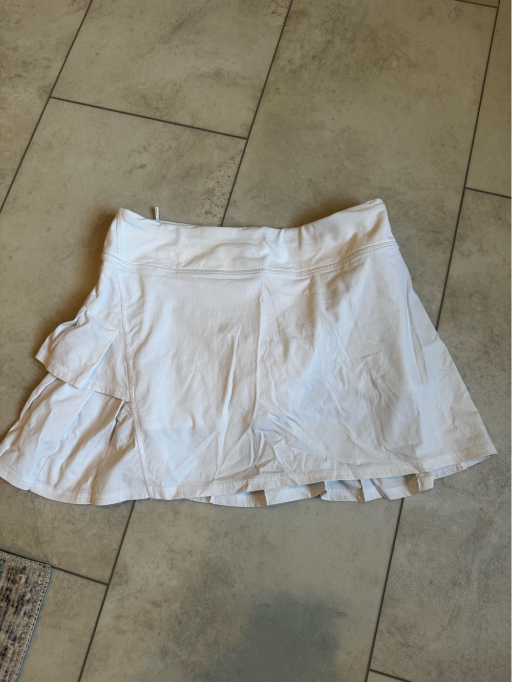 lululemon athletica White Women’s Tennis Skort with Ruffle Detail
